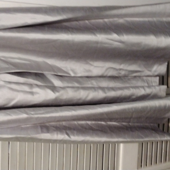 Ladies suit - Picture 4 of 6